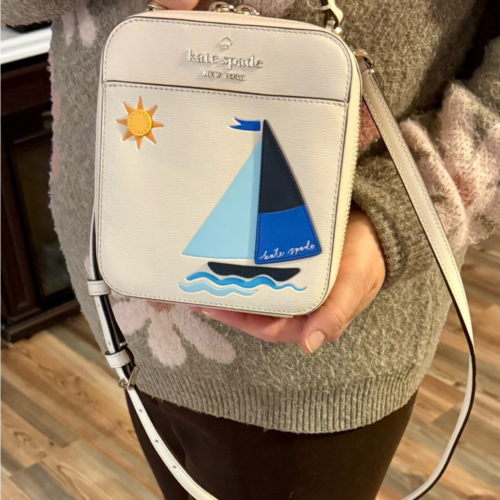 Kate Spade White Crossbody Bag with Sailboat Design - Picture 9 of 9